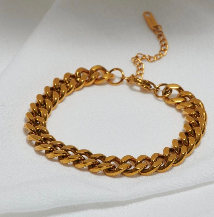Curb Chain Bracelet
