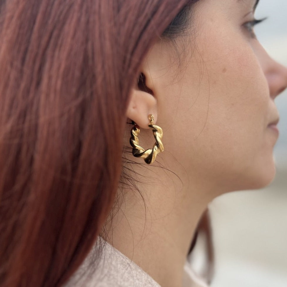 VintageCurlyEarrings