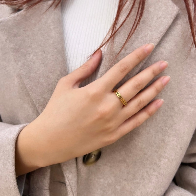 Versa Thin Ring