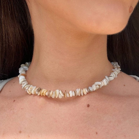 Handmade Crystal Stones Beige Chocker Necklace