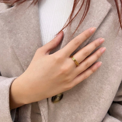 Versa Thin Ring