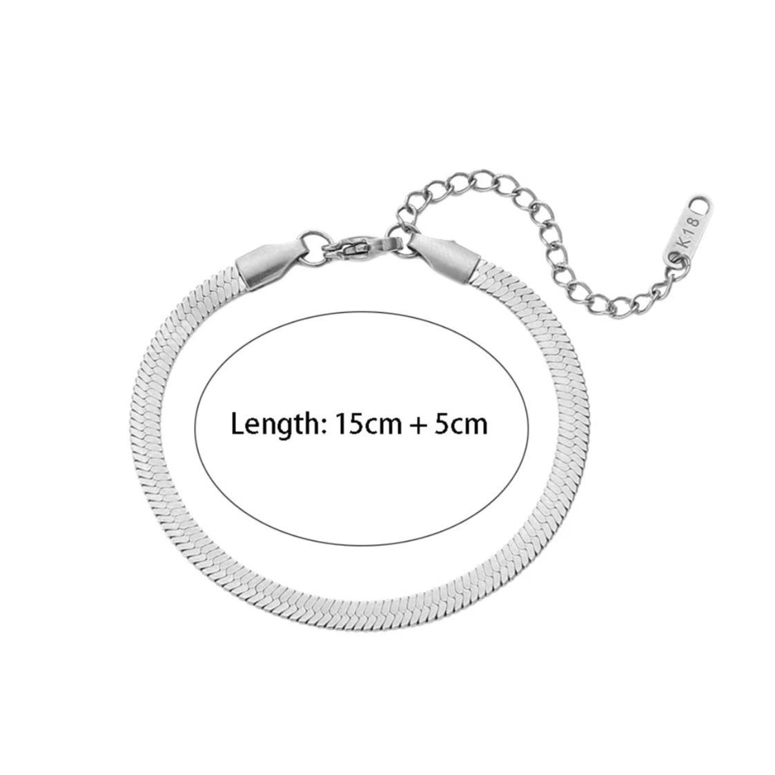 Essential Bracelet in Silver